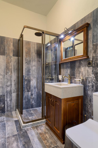 Bathroom 3, Hotel Apostolite, Sandanski