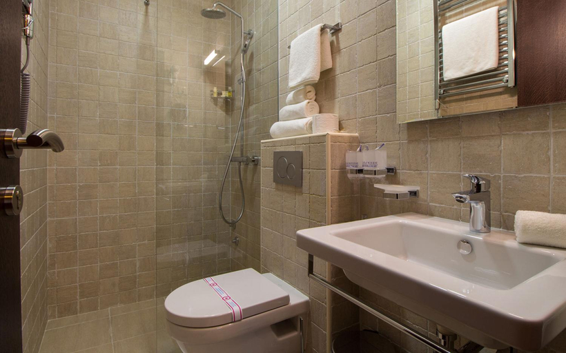 Bathroom, Hotel Helada