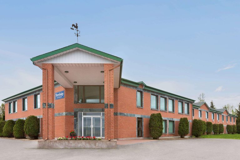 Exterior & Views 2, Travelodge by Wyndham Rigaud, Vaudreuil-Soulanges