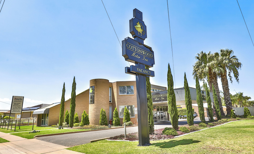 Others 4, Cottonwood Motor Inn, Mildura - Pt A