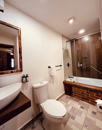Bathroom 5, Hotel El Aguila, Villa del Carbón