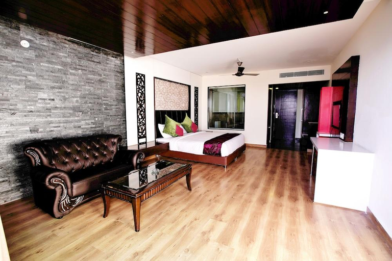 Others 5, Ezzenza Jungle Livinn, Shimla