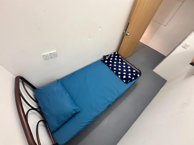 Others 5, Jiaxin Dormitory Puteri Wangsa, Johor Bahru