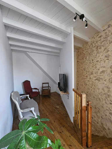 Bedroom 2, L'Escale 32, Gers