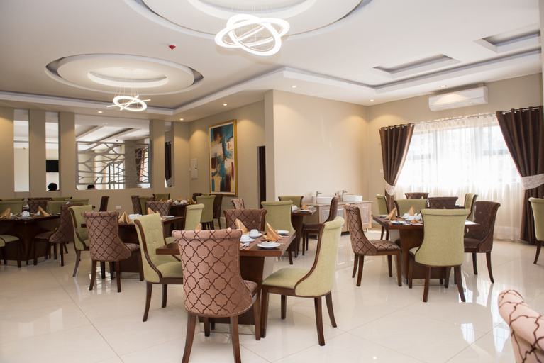 Food & Drinks 5, Crossroads Hotel Blantyre, Blantyre City