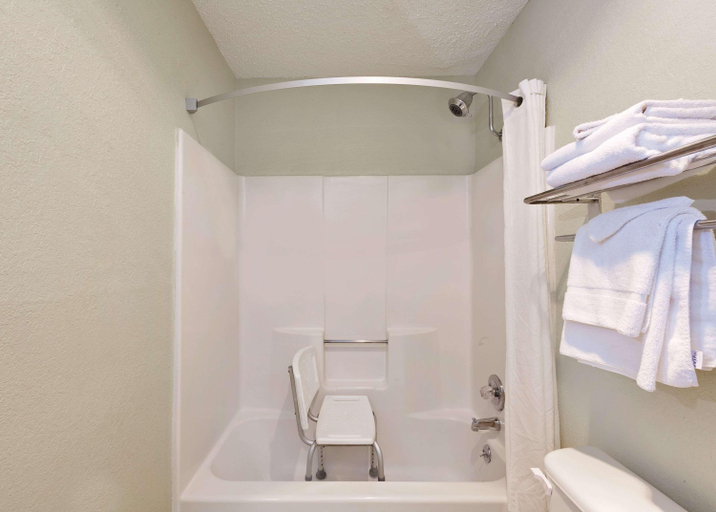 Bathroom 4, Super 8 by Wyndham Corpus Christi Northwest, Nueces