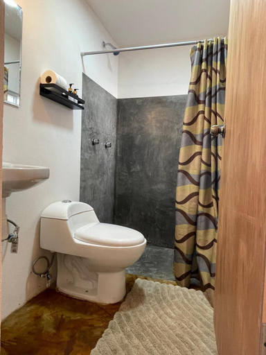 Bathroom 3, Akoma San Pancho, Compostela