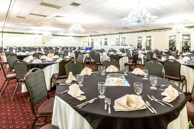 Food & Drinks 5, Clarion Inn Frederick Event Center, Frederick