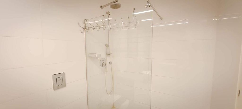 Others 5, Design Apt Parking Included 2BDR TL30
