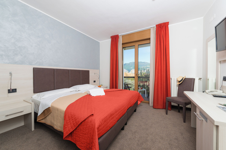 Bedroom 4, H Catullo Malcesine, Verona