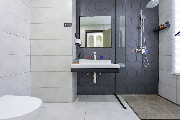 Bathroom 4, Kinton hotel, Vangvieng