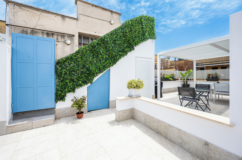 Exterior & Views, Colonna Inn, Roma