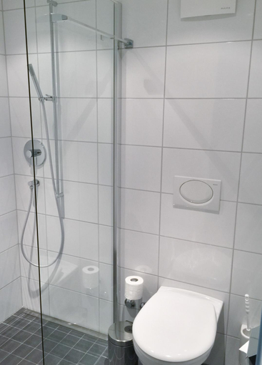 Bathroom 3