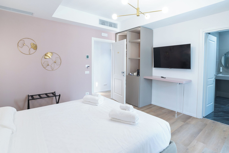 Bedroom 4, Maison Rasella Suites, Rome