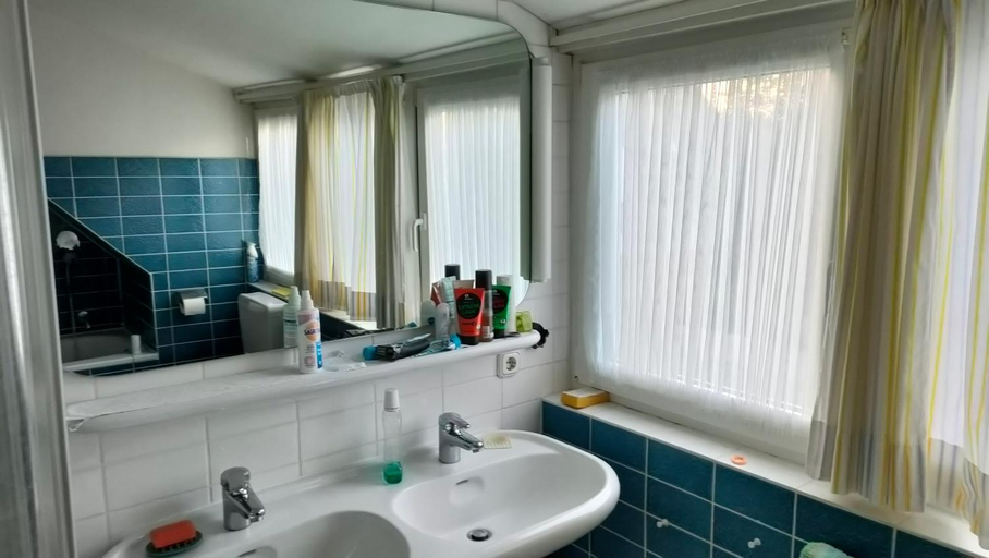 Bathroom 2, Wellness Oase Sterne Luxus Heidesonne, Harburg
