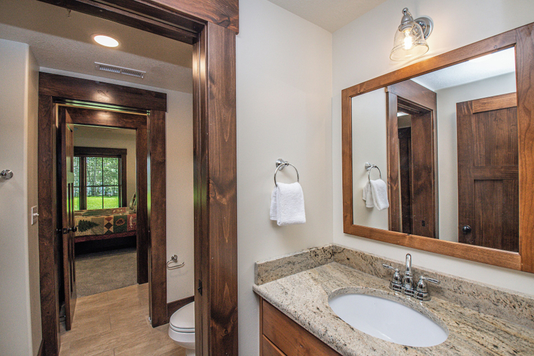 Bathroom 3, Let the Good Times Roll by Taylor Made Deep Creek, Garrett