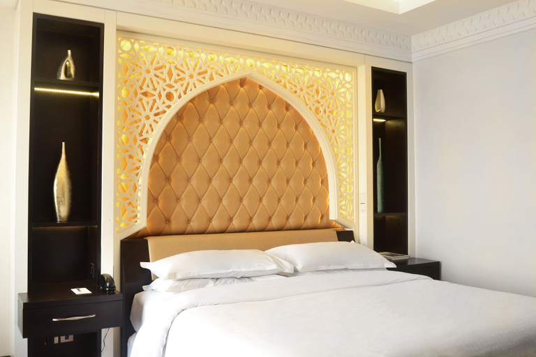 Bedroom 3, Sheraton Sharjah Beach Resort & Spa, Sharjah City