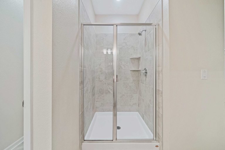 Bathroom 4, 3141 Paradox Circle #406, Osceola