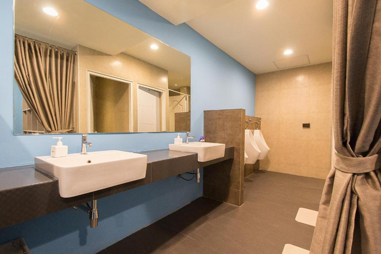 Bathroom 7