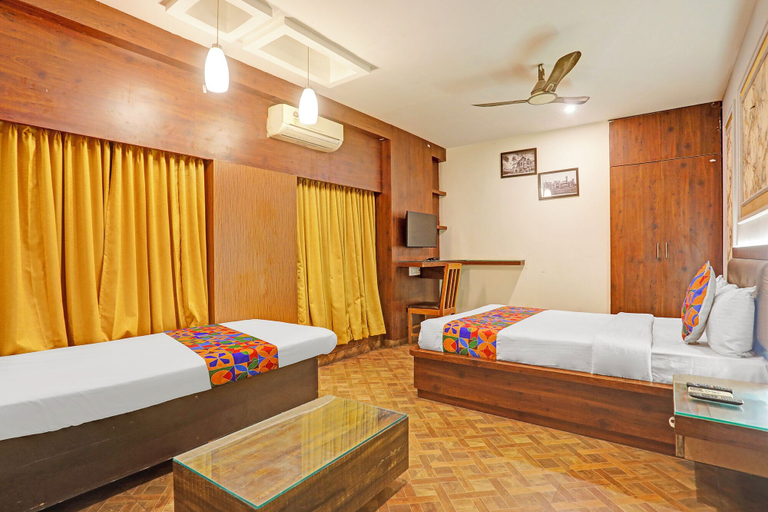 Bedroom 3, FabHotel Emerald Suites - Near MG Road Metro Station, Bangalore