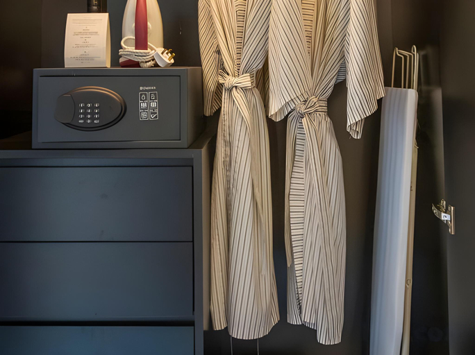 Amenities 13