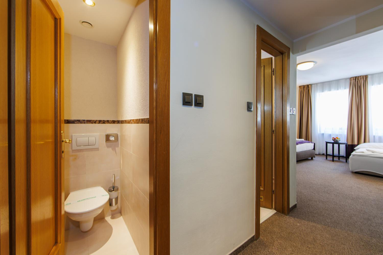 Bathroom 4, APLEND CITY Hotel Perugia, Bratislava I