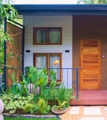Others 4, Silong: The Modern Bahay Kubo, Quezon City