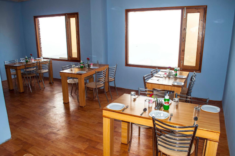 Food & Drinks 5, Goroomgo Divine Hills Shimla, Shimla