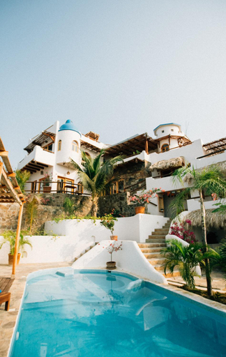 Sport & Beauty 2, Hotel Boutique casa la Malaguena, Dist. Pochutla