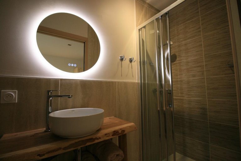 Bathroom 2, Ecolodge La Pastouliere, Alpes-de-Haute-Provence
