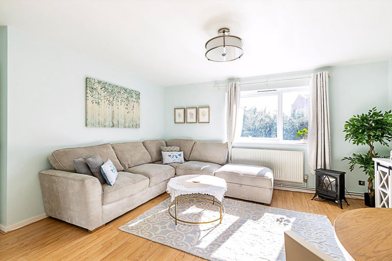 Others 5, Quiet and Cosy 2-bed in Wimbledon, London