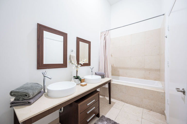 Bathroom 4, Icon Brickell, Miami-Dade