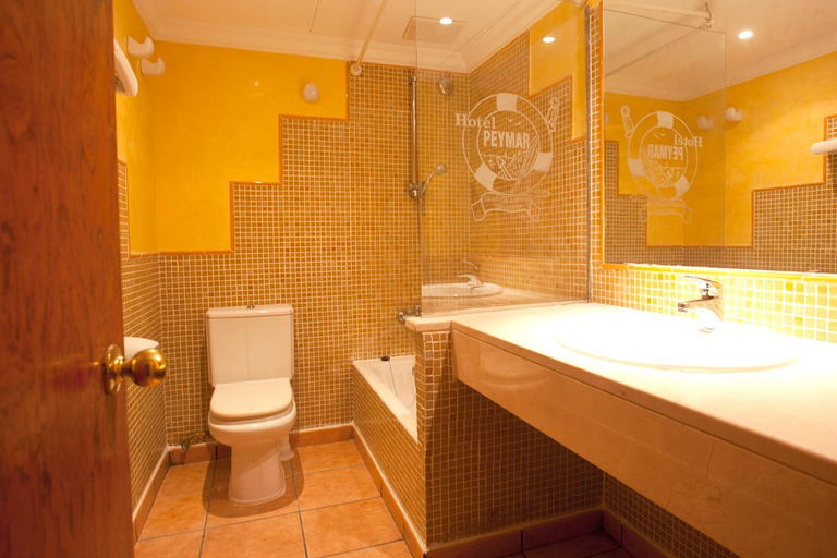 Bathroom 4, Mix Peymar, Baleares