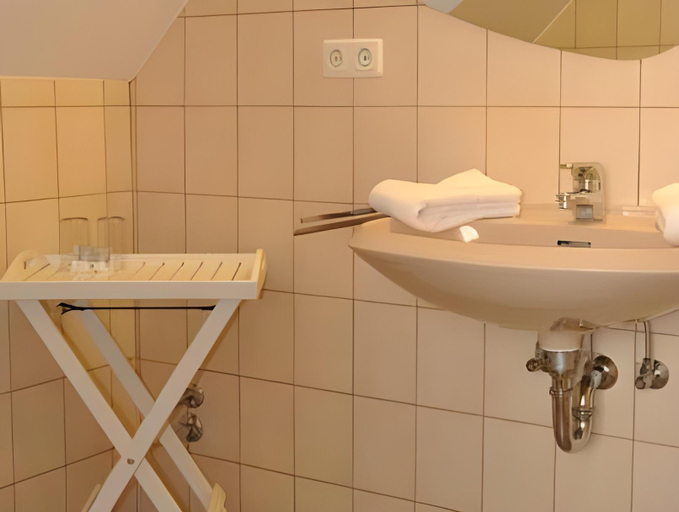 Bathroom 5, meerzeit Hotel, Cuxhaven