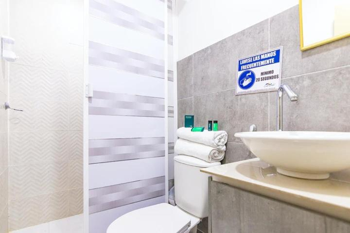 Bathroom, Hotel Caribe Confort, Manaure