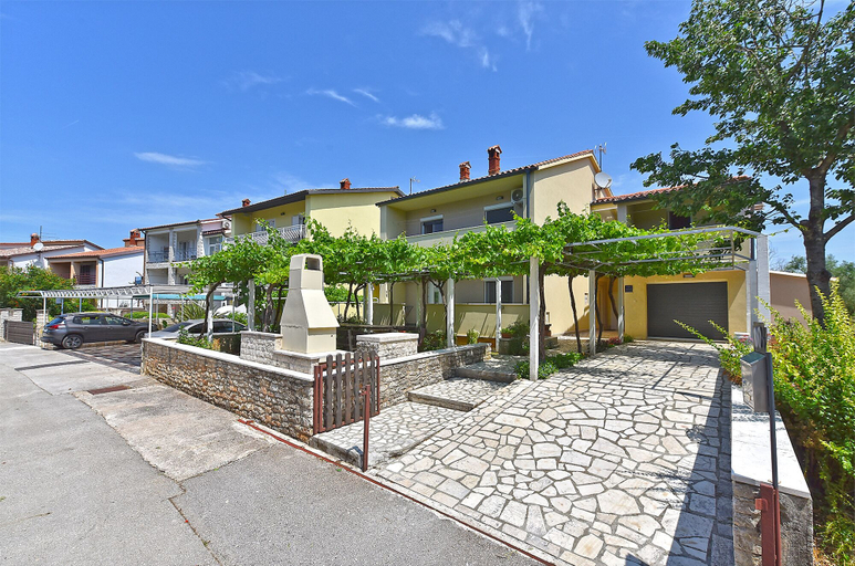 Exterior & Views 2, Apartments Dragica 929, Fažana