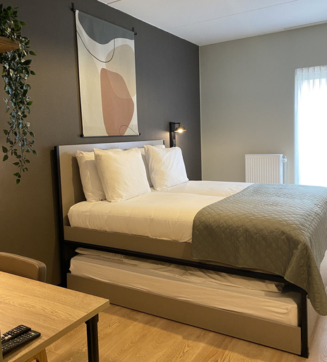 Bedroom 4, Hotel Emilia, Loon op Zand