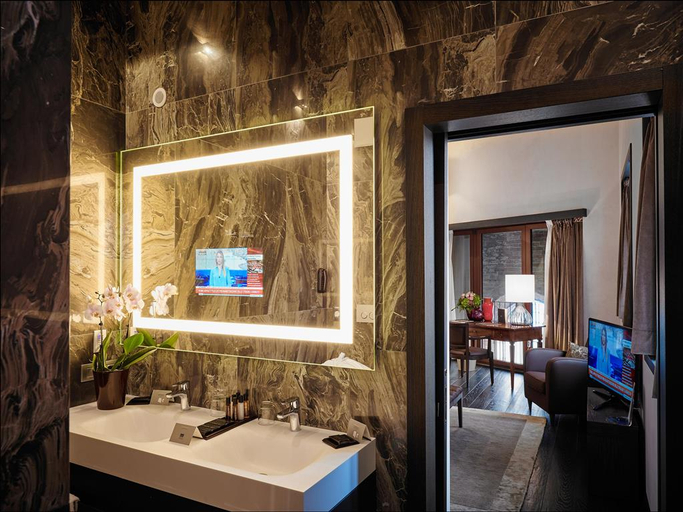 Bathroom 5, Hyatt Centric Venice Murano, Venezia