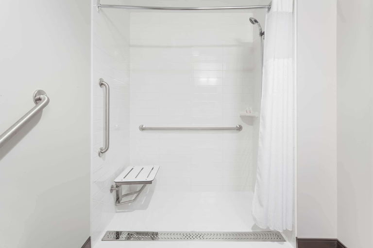 Bathroom 4, Microtel Inn & Suites by Wyndham Kirkland Lake, Timiskaming