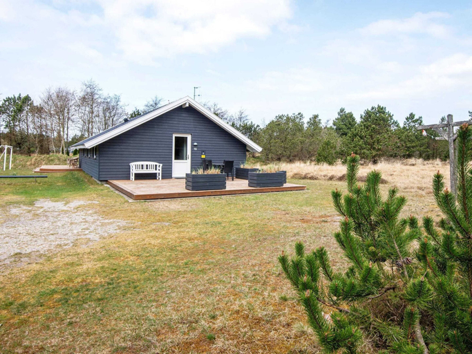 Exterior & Views 2, 4 Star Holiday Home in Blavand, Varde