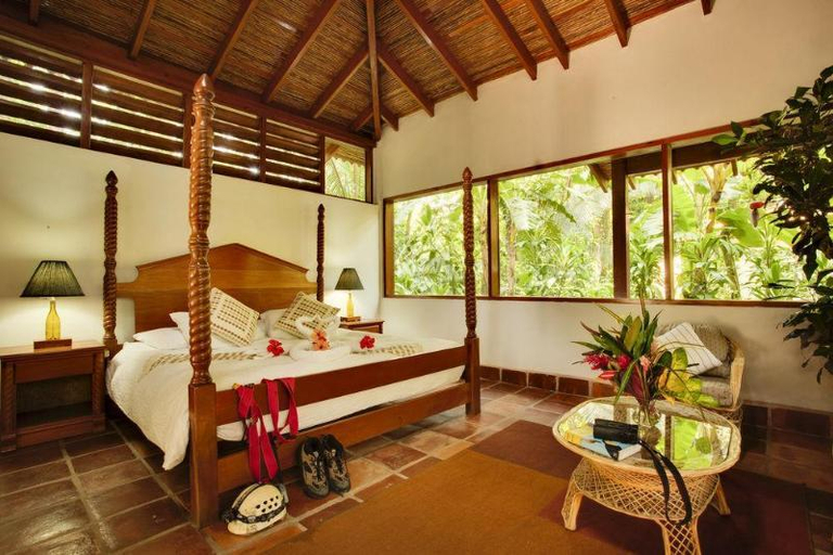 Bedroom 2, Ian Anderson Caves Branch Jungle Lodge