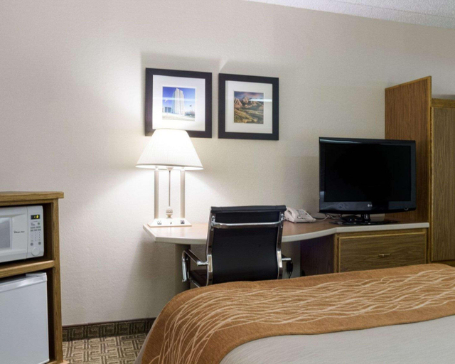 Bedroom 3, Quality Inn Bismarck I-94, Burleigh