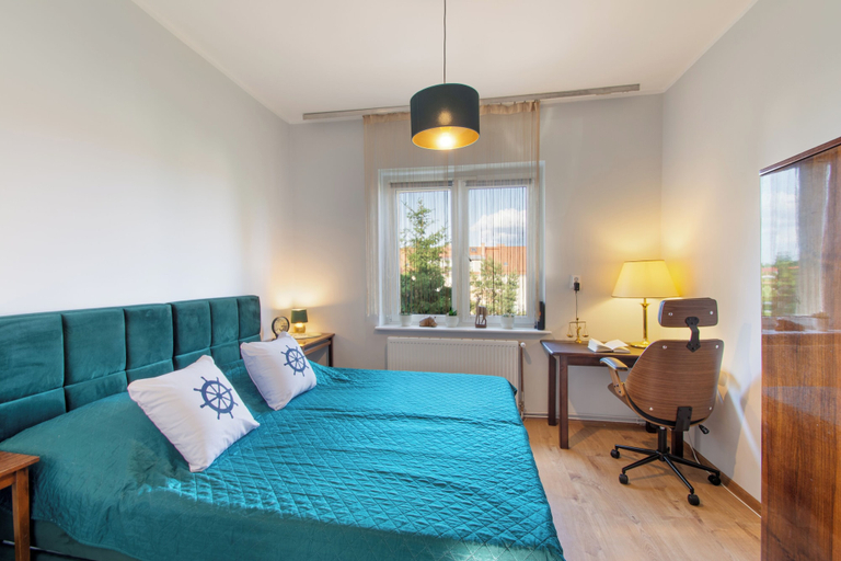 Primary image, 2 Bed Flat - Sleeps 8 - Parking - Wifi, Szczecin