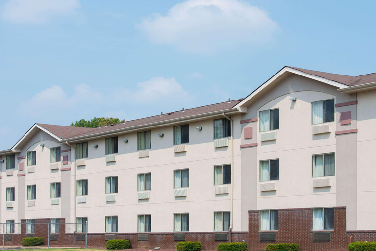 Exterior & Views 5, Super 8 by Wyndham New Castle, New Castle