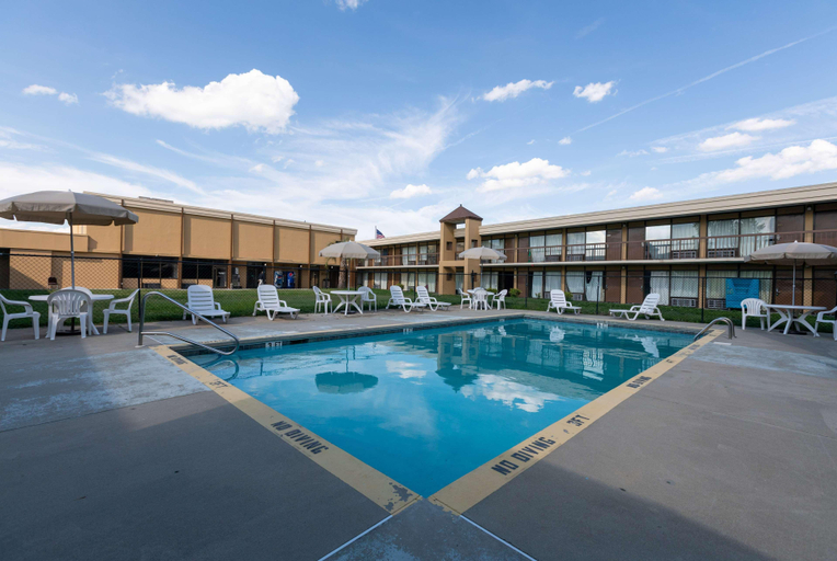 Sport & Beauty, Super 8 by Wyndham Goldsboro, Wayne