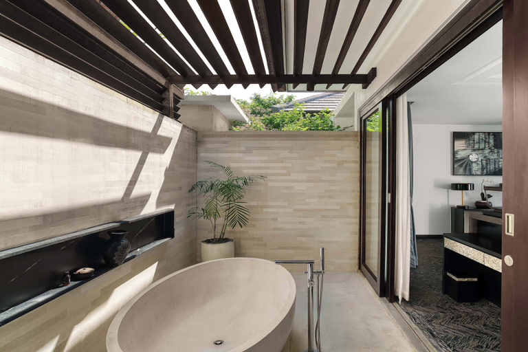 Bathroom 19