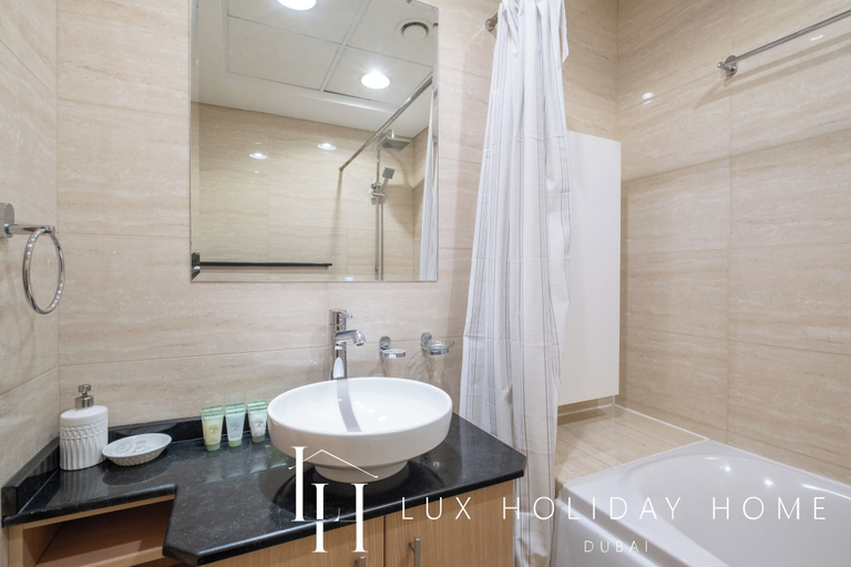Bathroom 4, LUX The Sky View Suite Dubai Marina, Dubai