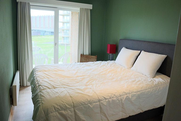Bedroom 2, Apartment in Nieuwpoort Near the Beach, West-Vlaanderen