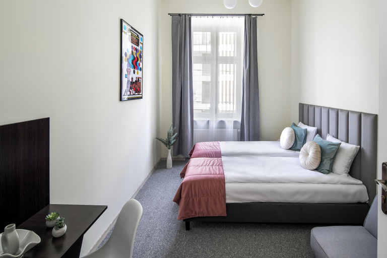Bedroom 3, The Royal Patch Aparthotel, Kraków City