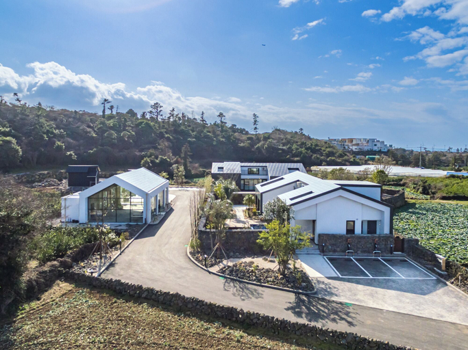 Exterior & Views 2, Gobajinin Private Pool Villa, Jeju